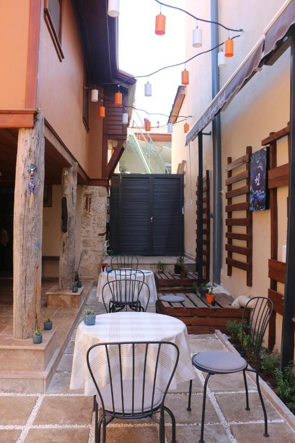 La Casa Carina Bed & Breakfast Antalya Exterior photo