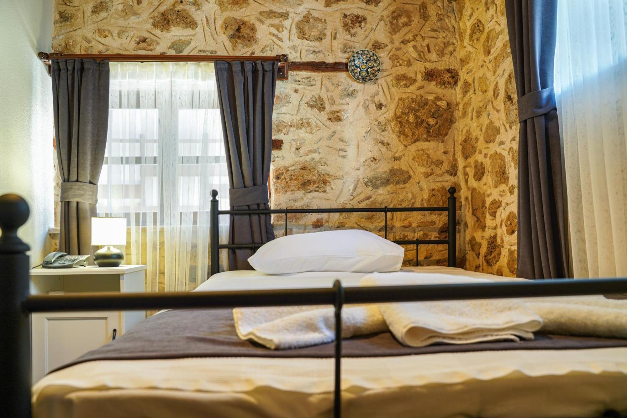 La Casa Carina Bed & Breakfast Antalya Exterior photo