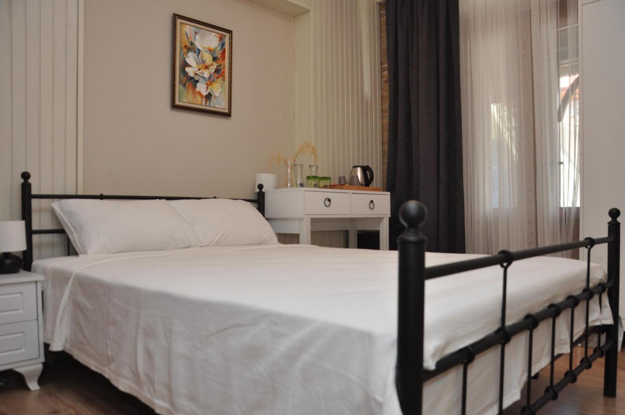 La Casa Carina Bed & Breakfast Antalya Exterior photo